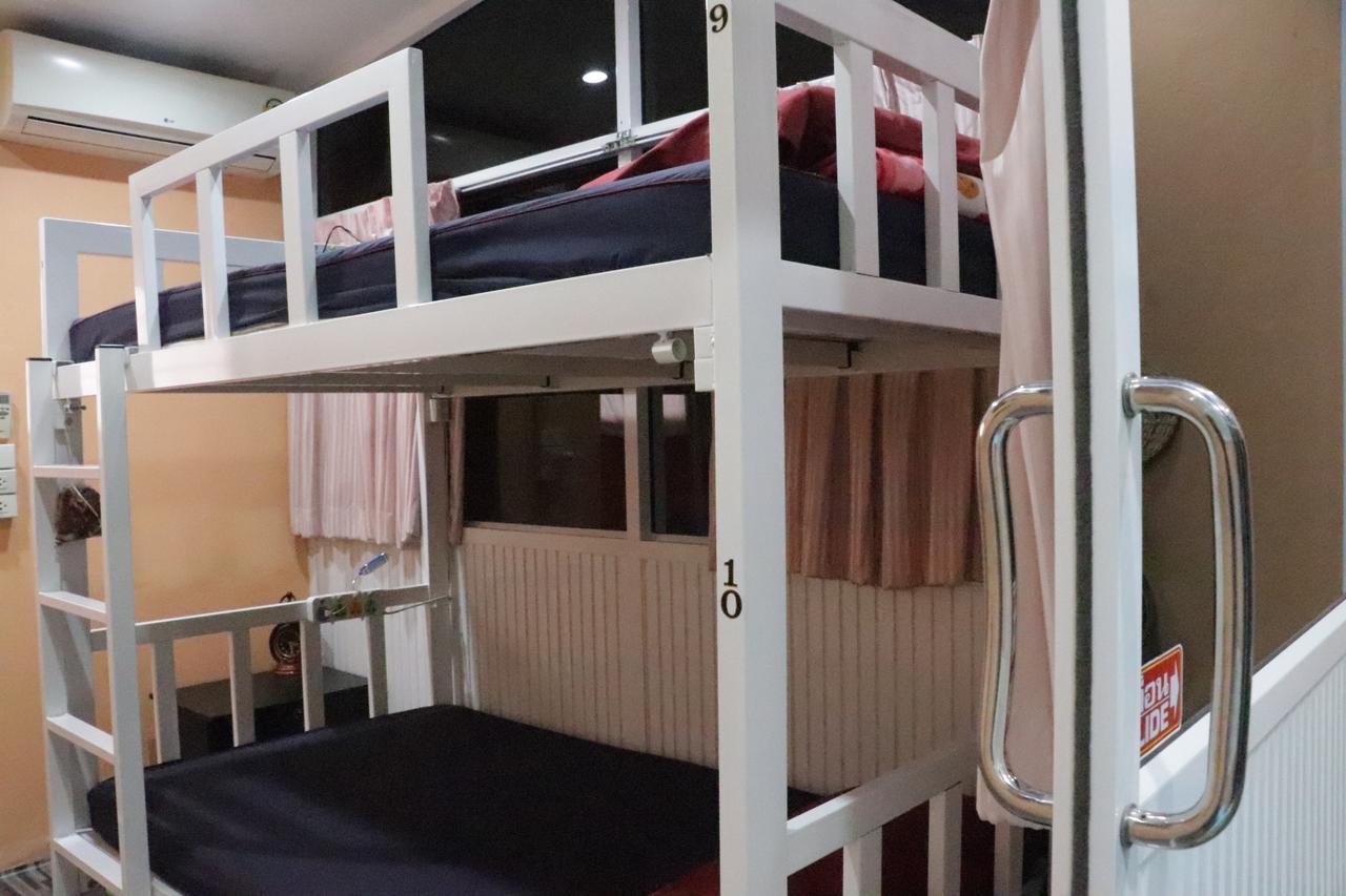 Ama Hostel Bangkok Buitenkant foto