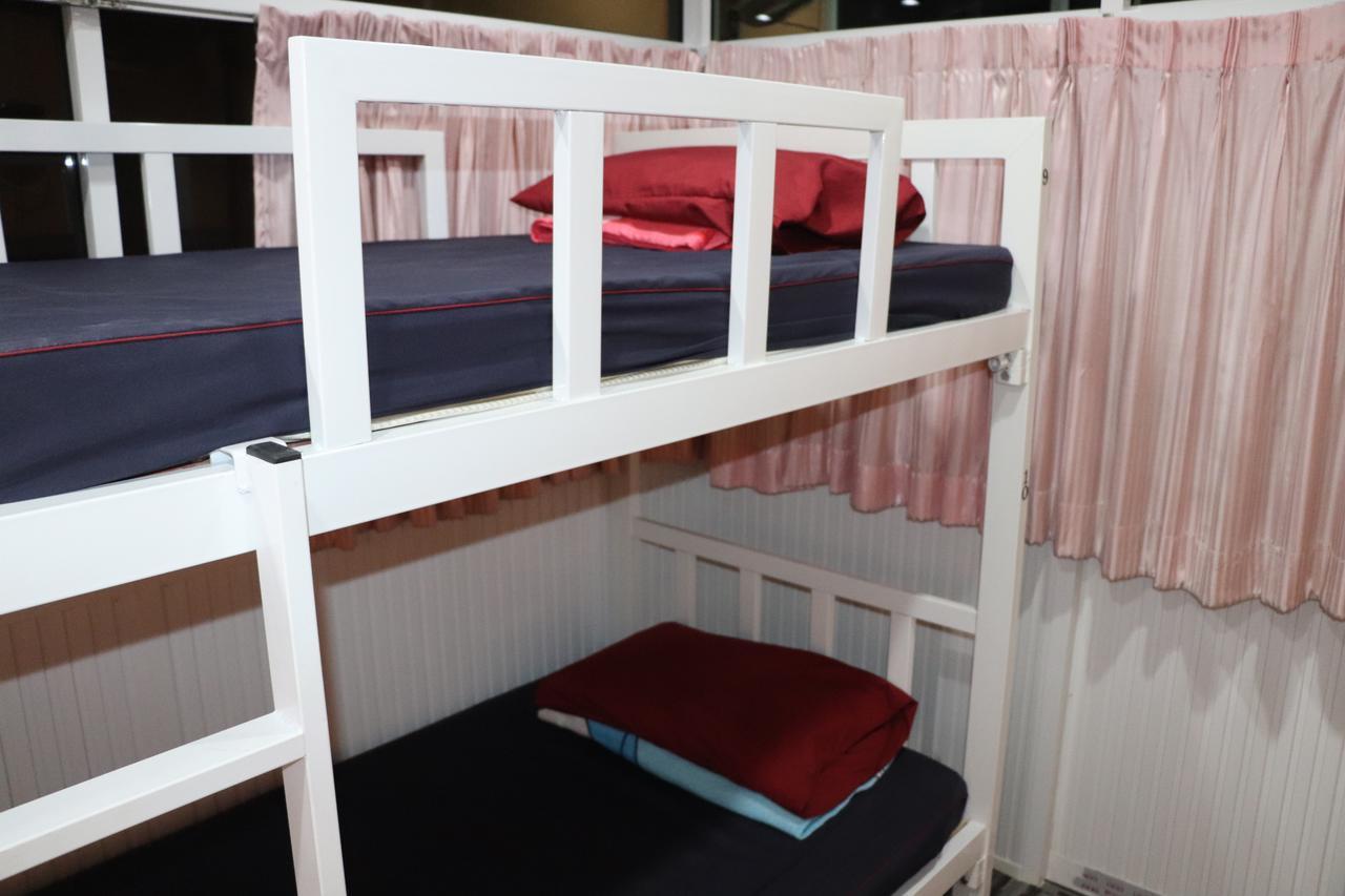 Ama Hostel Bangkok Buitenkant foto