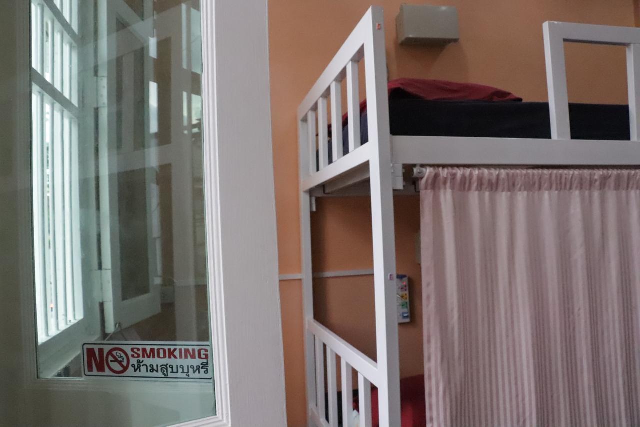 Ama Hostel Bangkok Buitenkant foto