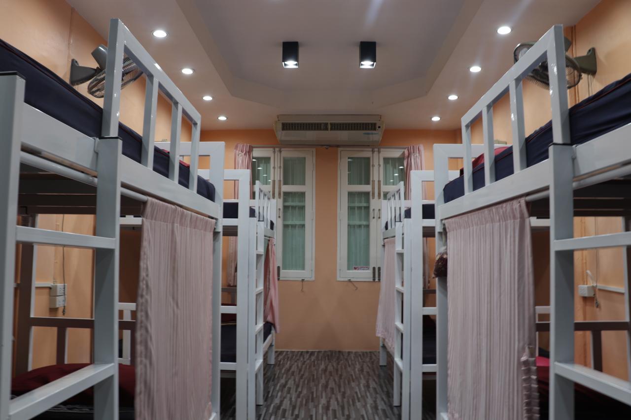 Ama Hostel Bangkok Buitenkant foto
